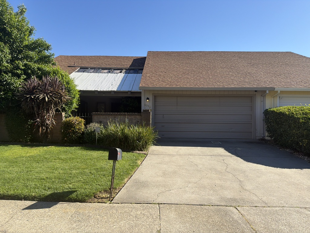 8016 Sawgrass Circle - 1